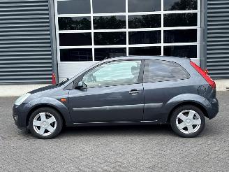 Ford Fiesta 1.3 Hatchback  Benzine 1.299cc 51kW (69pk) FWD picture 2