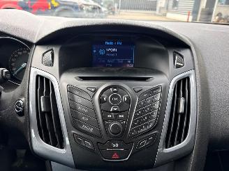 Ford Focus 1.6 TDCi ECOnetic Combi/o  Diesel 1.560cc 77kW (105pk) FWD picture 15