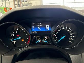 Ford Focus 1.0 Ti-VCT EcoBoost picture 18