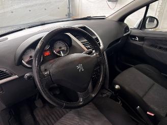 Peugeot 207 1.4 16V Vti Combi/o  Benzine 1.397cc 70kW (95pk) FWD picture 11