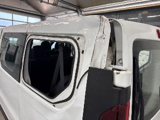 Renault Trafic Passenger 9 pers 2.0 dCi 16V 110 Bus  Diesel 1.995cc 81kW (110pk) FWD picture 30