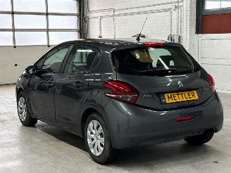 Peugeot 208 1.2 Vti 12V PureTech 82 Hatchback  Benzine 1.199cc 60kW (82pk) FWD picture 3