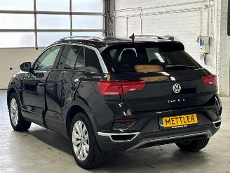 Volkswagen T-Roc 1.5 TSI Evo BMT 16V SUV  Benzine 1.498cc 110kW (150pk) FWD picture 3
