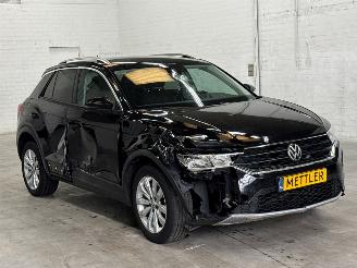 Volkswagen T-Roc 1.5 TSI Evo BMT 16V SUV  Benzine 1.498cc 110kW (150pk) FWD picture 7