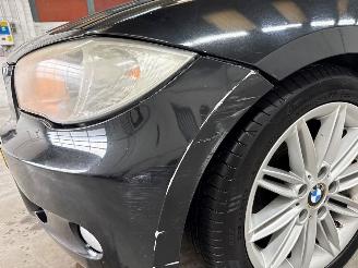 BMW 1-serie 116i 1.6 16V Hatchback 4Dr Benzine 1.596cc 85kW (116pk) RWD picture 24