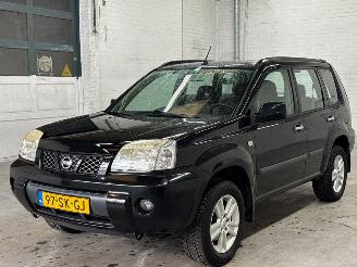 uszkodzony samochody osobowe Nissan X-Trail 2.0 16V 4x2 SUV  Benzine 1.998cc 103kW (140pk) FWD 2006/2