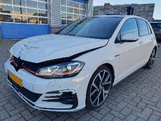 Damaged car Volkswagen Golf 2.0 TSI GTI Performance Business Automaat 2018/2