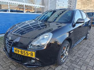 uszkodzony samochody osobowe Alfa Romeo Giulietta 1.4 T Sprint Automaat 2015/12