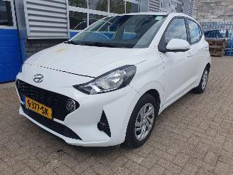 Voiture accidenté Hyundai I-10 1.0 Comfort 2023/4