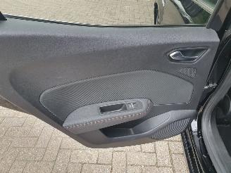 Renault Clio 1.3 TCe R.S. Line Automaat picture 28
