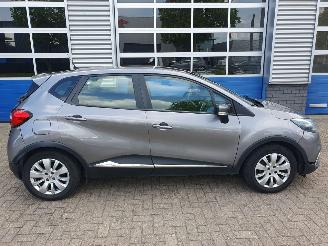 Renault Captur 1.5 dCi Expression picture 6