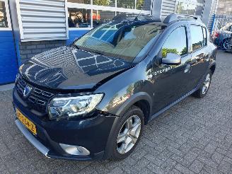 Damaged car Dacia Sandero 0.9 TCe SL Stepway 2019/2