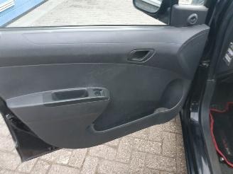 Chevrolet Spark 1.0 16V LS Bi-Fuel picture 13