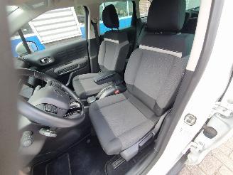 Citroën C3 Aircross 1.2 PureTech S&S Shine picture 16