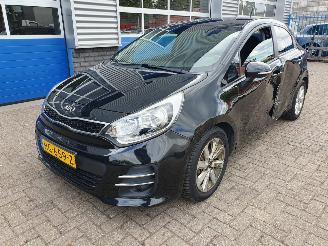 uszkodzony samochody osobowe Kia Rio 1.2 CVVT ExecutiveLine 2015/10