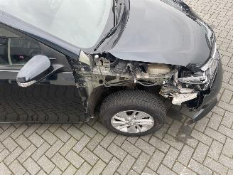 Toyota Auris Touring Sports 1.8 Hybrid Aspiration N.A.P PRACHTIG!!! picture 20