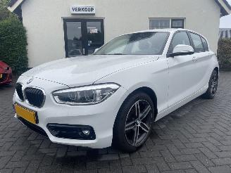 uszkodzony samochody osobowe BMW 1-serie 118i Sport Line Edition N.A.P NL AUTO PRACHTIG!!! 2019/10