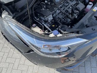 Toyota C-HR 1.8 Hybrid Dynamic N.A.P NL AUTO PRACHTIG!!! picture 26