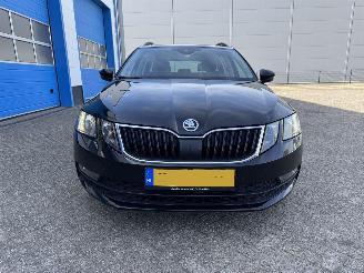 Skoda Octavia 1.0 TSI  AMBITION  BUSINESS picture 3