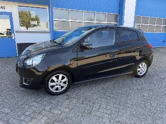 Unfallwagen Mitsubishi Space-star 1.0  INTENSE 2015/2