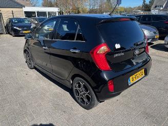 Unfallwagen Kia Picanto 1.2  5-drs World Cup 2014/6