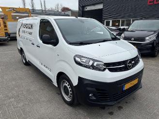skadebil bedrijf Opel Vivaro-e Vivaro-e L3H1 Edition 50kWh  NAP 2022/6