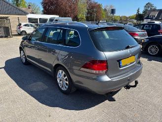 Vaurioauto  passenger cars Volkswagen Golf 1.2 TSI Trend Clima 2011/9