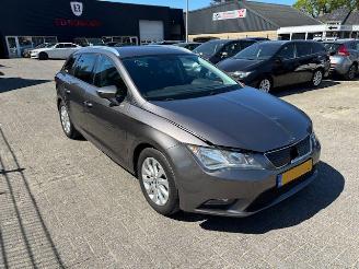 Auto incidentate Seat Leon 1.0 TSI Style Connect 2015/10