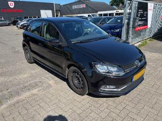 skadebil auto Volkswagen Polo 1.0  5-drs Comfort airco  NAP 2017/1
