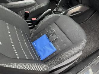 Dacia Duster 1.3 TCe Prestige  131pk  Nap picture 13