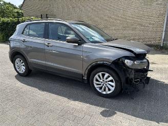 Volkswagen T-Cross 1.0 TSI Life picture 2