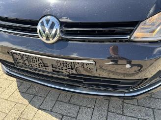 Volkswagen Golf 1.6 TDI DSG Lounge picture 8