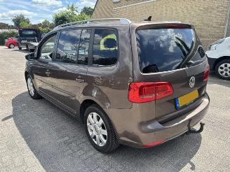 skadebil auto Volkswagen Touran 1.2 TSI Highline 2013/11
