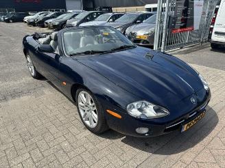 Unfallwagen Jaguar Xk-8 4.0 V8 Convertible  Automaat 2002/4