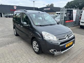 uszkodzony samochody osobowe Citroën Berlingo 1.6 VTI Tendance  airco 2014/10