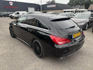 Unfallwagen Mercedes Cla-klasse 180 Orange Art Edition  Automaat 2016/2
