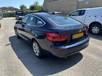 krockskadad bil auto BMW 3-serie GT 320i GT Automaat 184pk 2017/10