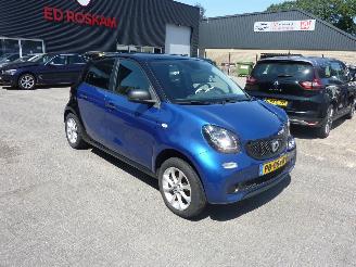Damaged car Smart Forfour 1.0 PASSION CLIMAT 2017/6