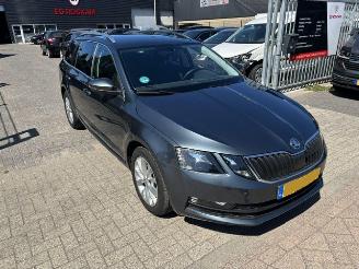 skadebil auto Skoda Octavia 1.0 TSI Automaat NAP 2018/4
