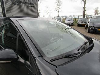 Peugeot 208 1.2 PURE TECH BLUE LION 5DRS picture 26