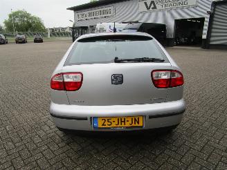 Seat Leon 1.6-16V Stella picture 4