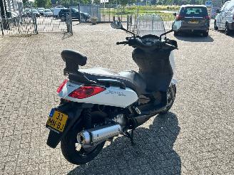Yamaha XMAX 125  picture 5