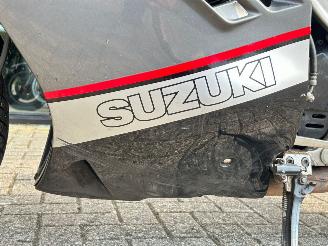 Suzuki GSX 1100 F picture 10