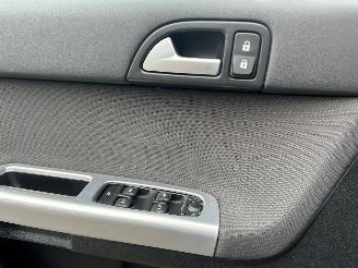 Volvo V-50 2.0 Sport picture 19