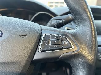 Ford Focus Wagon 1.0 Titanium picture 15