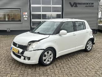 krockskadad bil auto Suzuki Swift 1.3 Shogun 2008/9