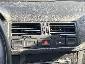 Volkswagen Bora 1.6-16V picture 21