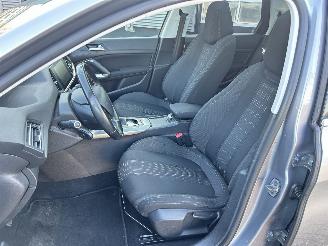 Peugeot 308 SW 1.2 PureTech Blue Lease Premium picture 10