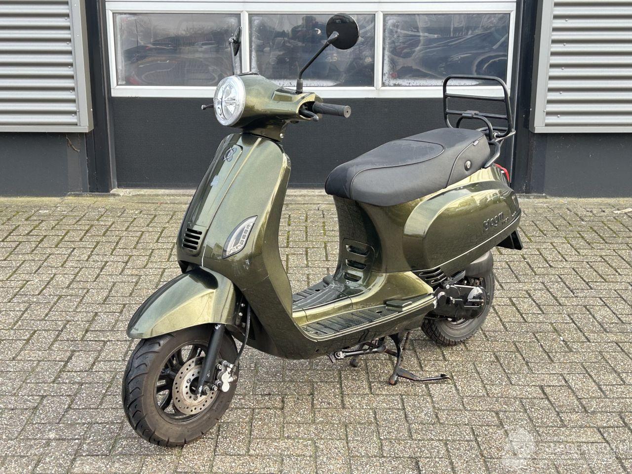 AGM  VX50