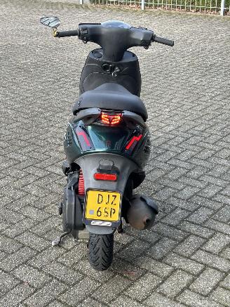 Piaggio  Zip 50 4T picture 4